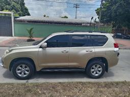 2012 Toyota Prado en venta.